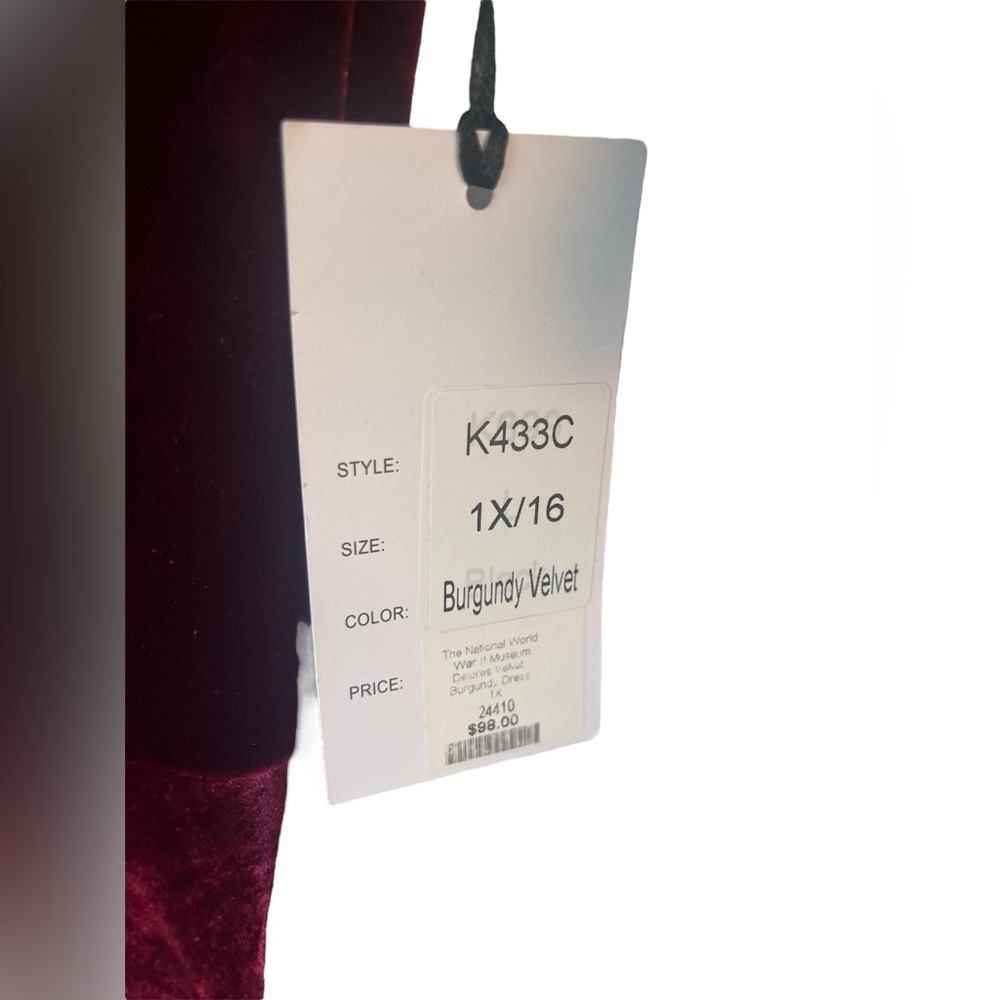 Unique Vintage Burgundy Red Velvet Delores Dress - Size 1X/16 - Picture 6 of 11